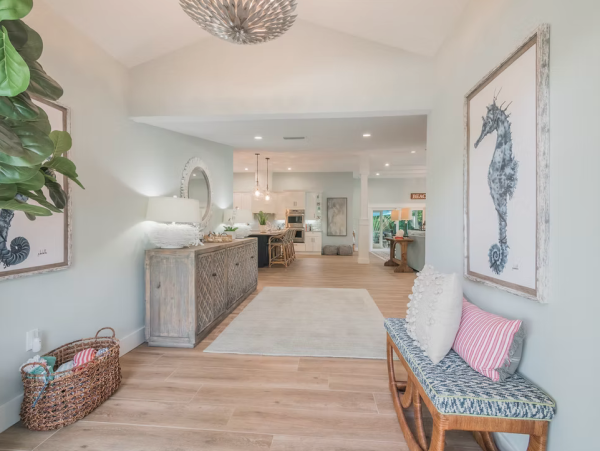 Luxurious 4-Bedroom Waterfront Villa in Holmes Beach